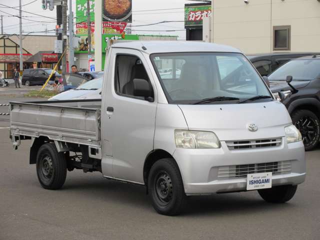 Toyota Light Ace Truck 3