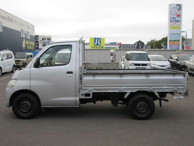 Toyota Light Ace Truck 8
