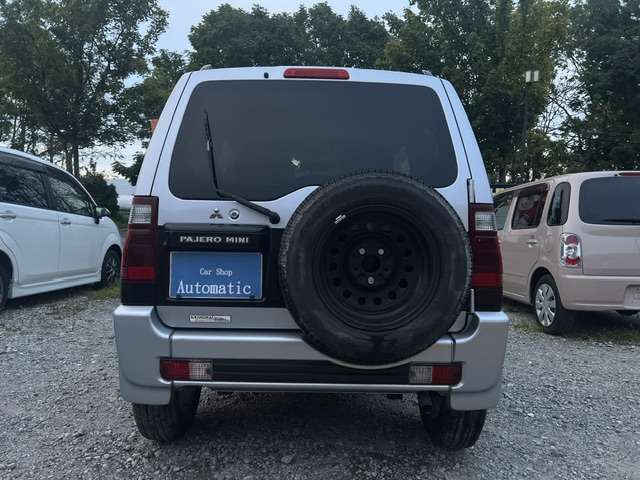 Mitsubishi Pajero Mini 11