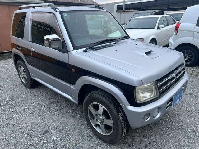 Mitsubishi Pajero Mini 4