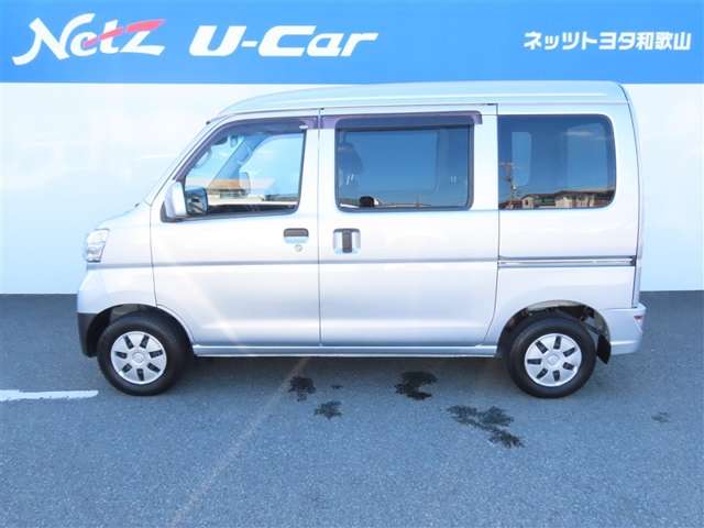Daihatsu Hijet Cargo 6