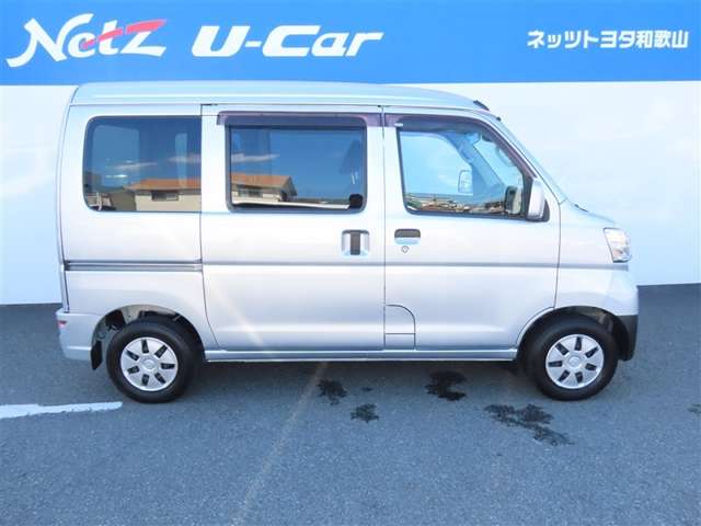 Daihatsu Hijet Cargo 7