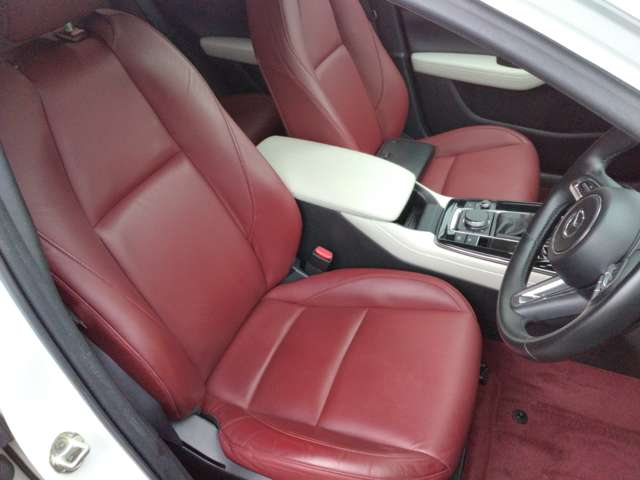Mazda CX-30 9