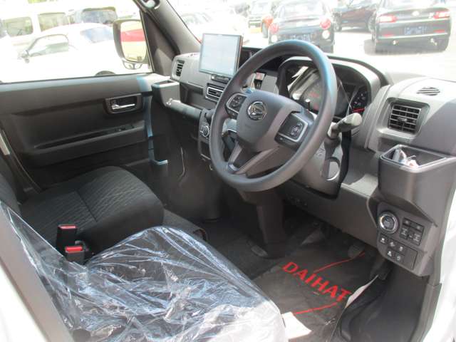 Daihatsu Atrai 11