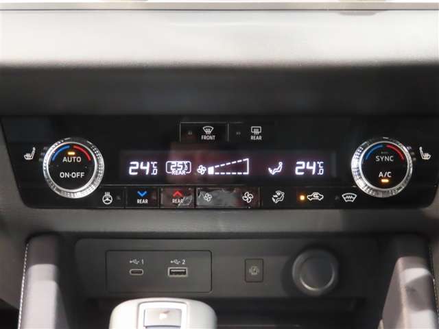 Mitsubishi Outlander 10