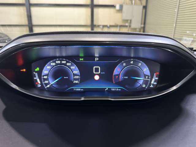 Peugeot 5008 12