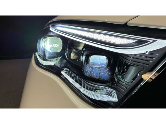 Mercedes-Benz E-Class All-Terrain 11