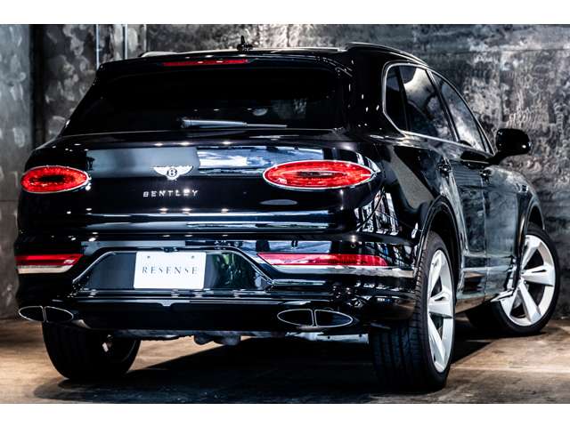 Bentley Bentayga 3
