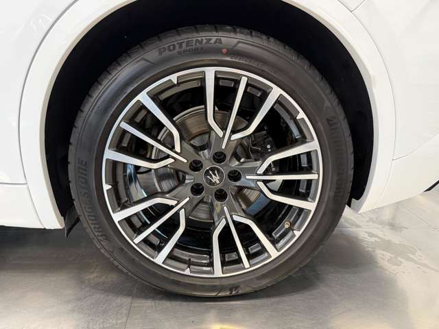 Maserati Grecale 10