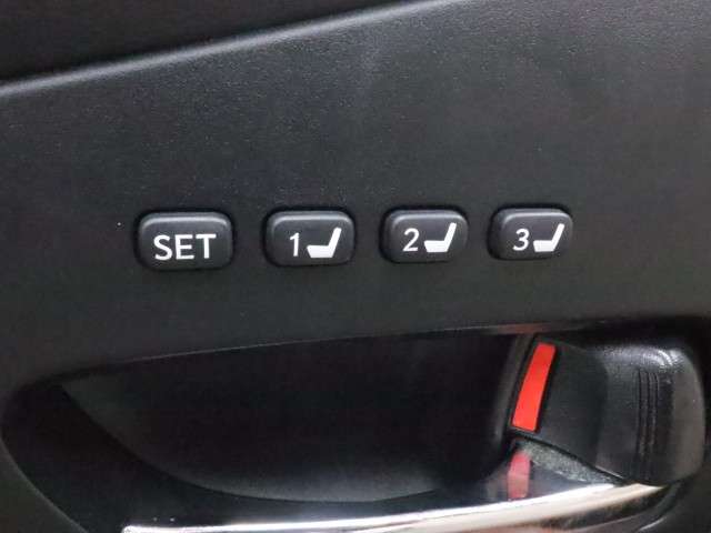 Lexus RX 9