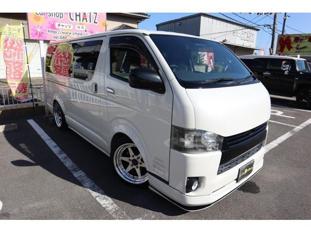 Toyota Hiace Van 3
