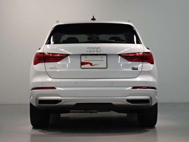 Audi Q3 6