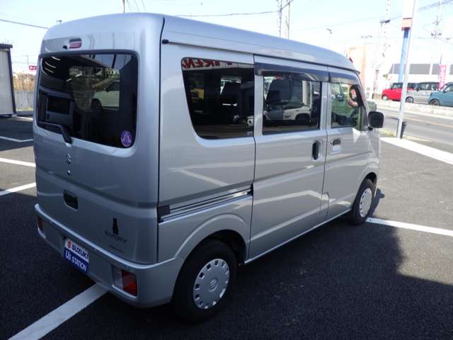 Suzuki Every 8