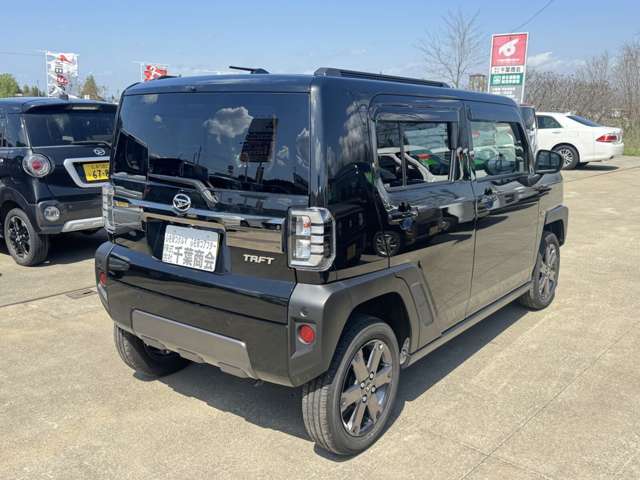 Daihatsu Taft 4