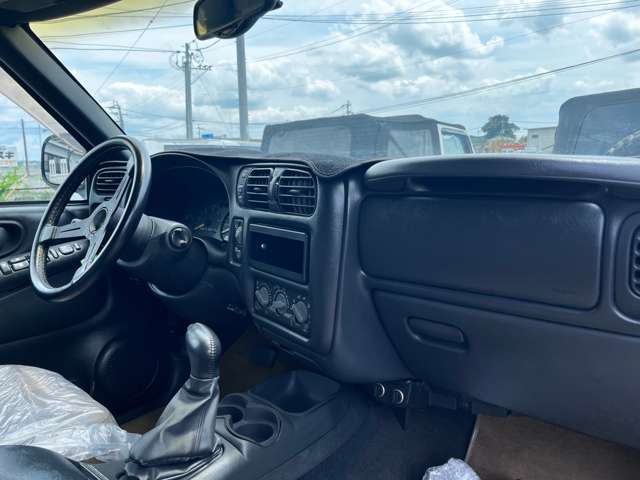 Chevrolet S-10 Blazer 12