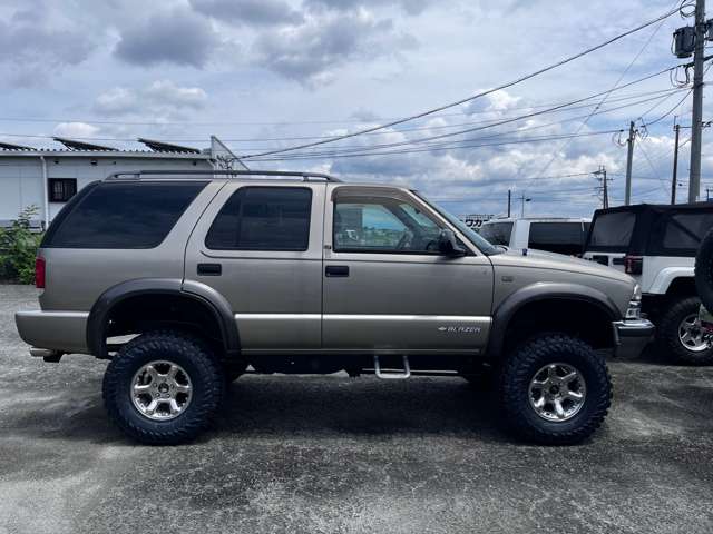 Chevrolet S-10 Blazer 5