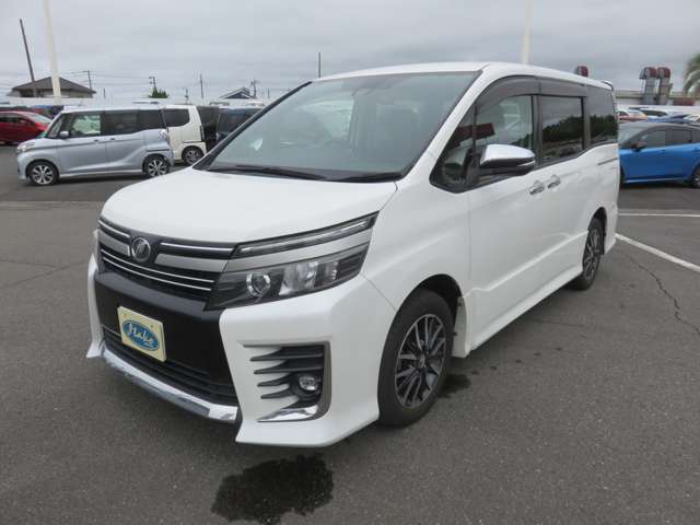 Toyota Voxy 5