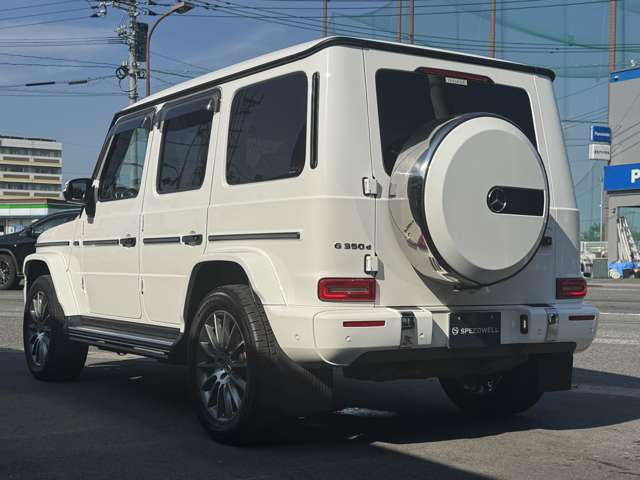 Mercedes-Benz G-Class 8
