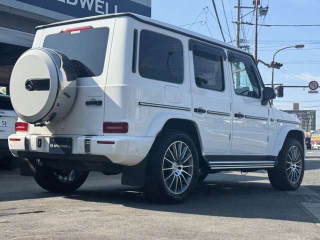 Mercedes-Benz G-Class 9