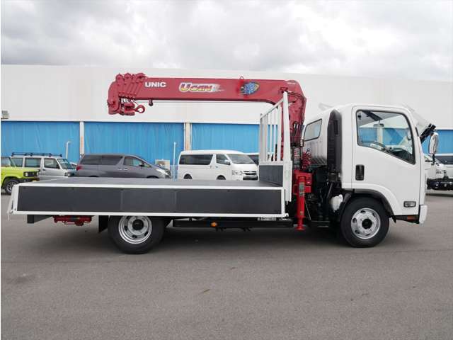 Isuzu Elf 12