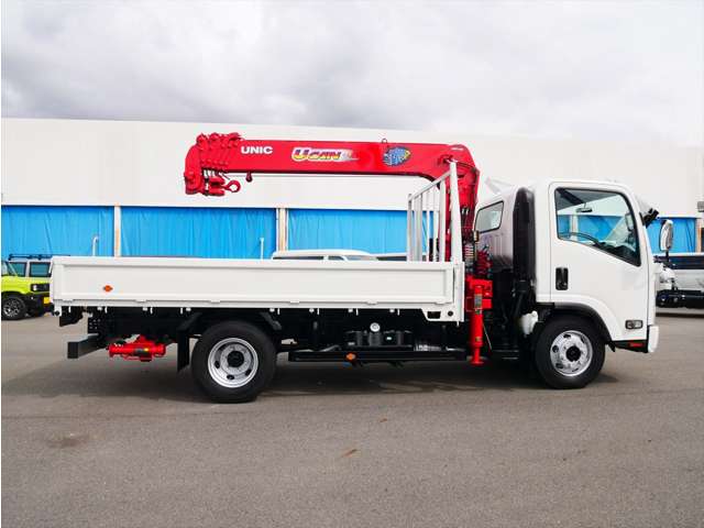 Isuzu Elf 7
