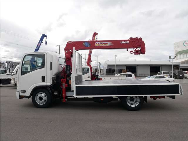 Isuzu Elf 10