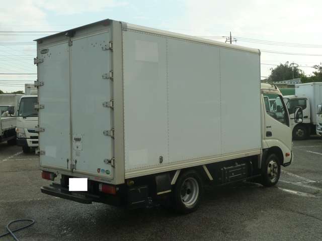 Hino Dutro 5