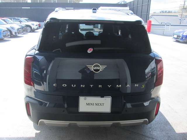 MINI Countryman 8