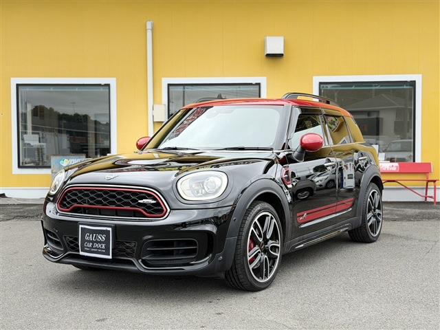 MINI Crossover 11