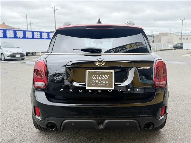 MINI Crossover 5