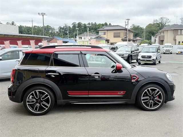 MINI Crossover 9