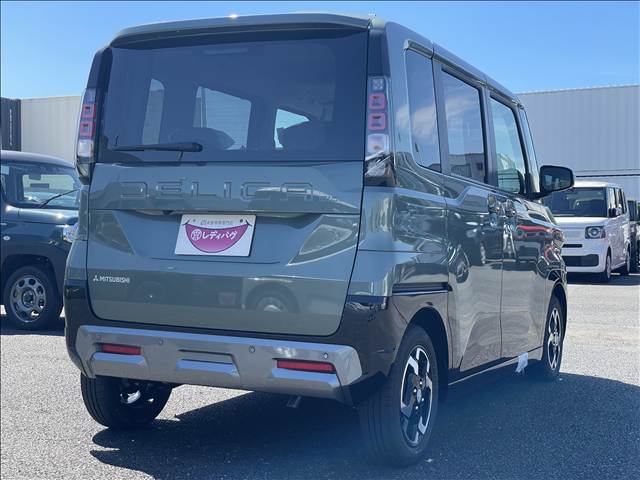 Mitsubishi Delica Mini 11