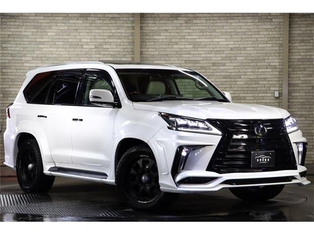 Lexus LX 10