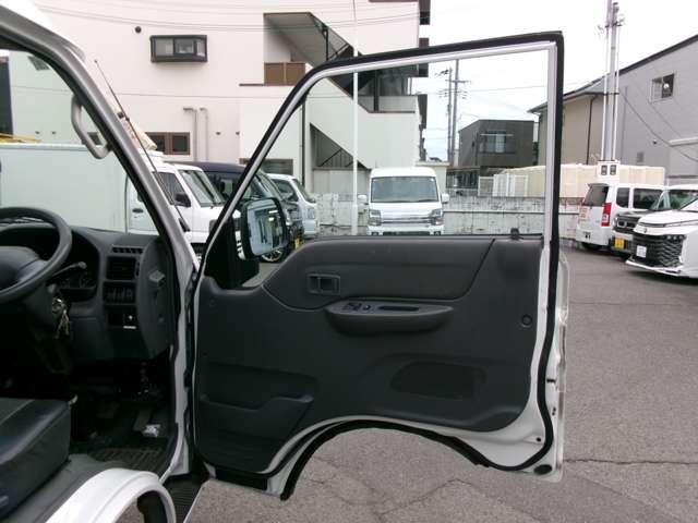 Mazda Bongo Truck 8