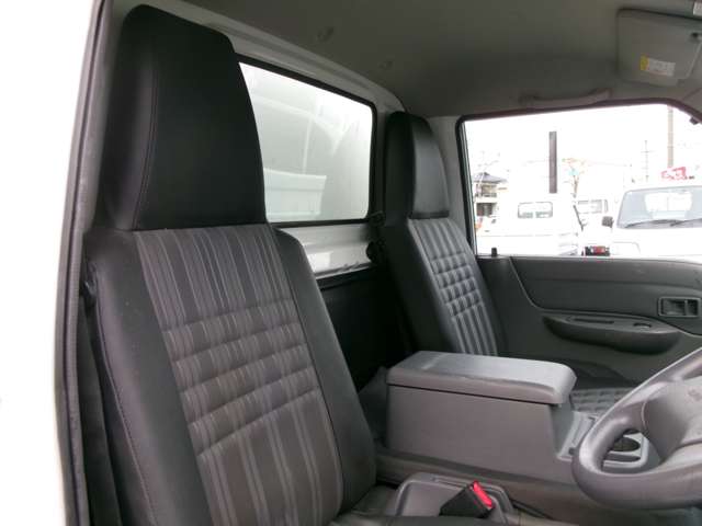 Mazda Bongo Truck 10