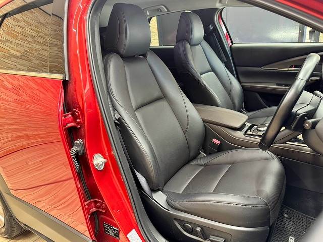 Mazda CX-30 11