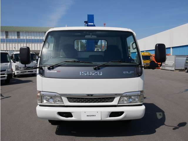 Isuzu Elf 3