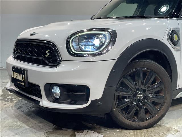 MINI Crossover 8