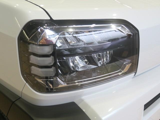 Daihatsu Taft 8