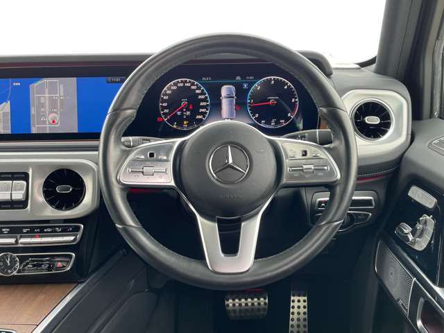 Mercedes-Benz G-Class 9