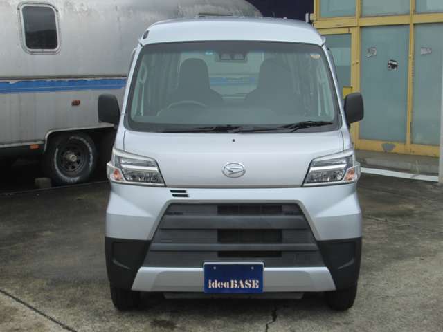 Daihatsu Hijet Cargo 5