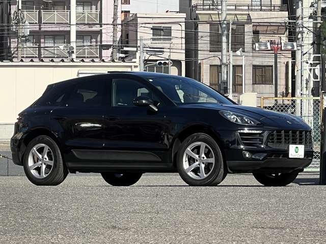 Porsche Macan 4