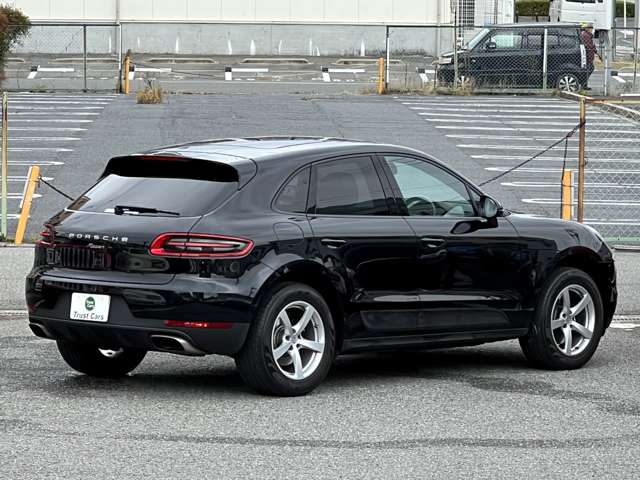 Porsche Macan 10