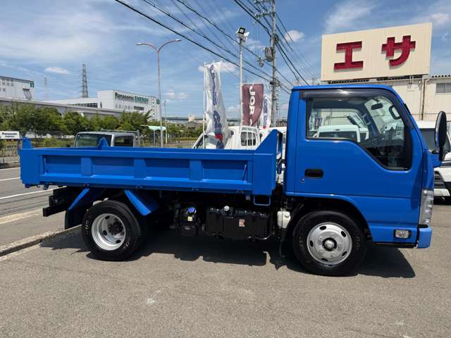 Isuzu Elf 8