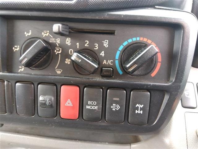 Hino Dutro 11