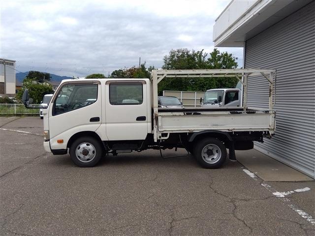 Hino Dutro 4