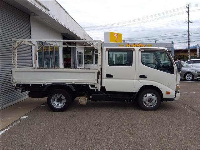 Hino Dutro 5