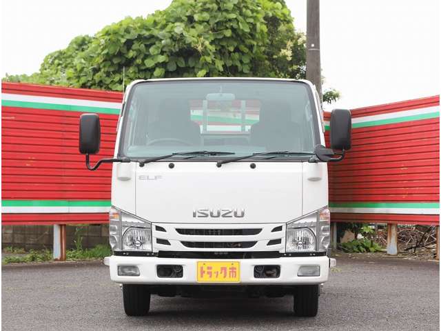 Isuzu Elf 2