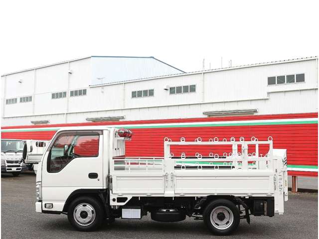 Isuzu Elf 8
