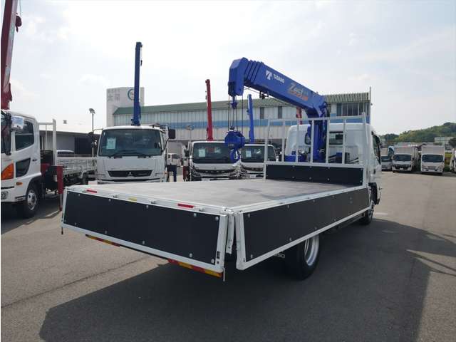 Mitsubishi Fuso Canter 10